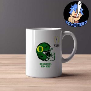 College Football Playoff 2025 Oregon Ducks Helmet NCAA Bowl Games 2024-2025 Mug